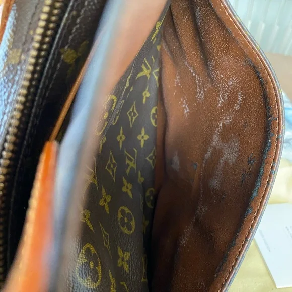 Louis Vuitton GM Jeune Fille Handbag - Picture 12 of 14